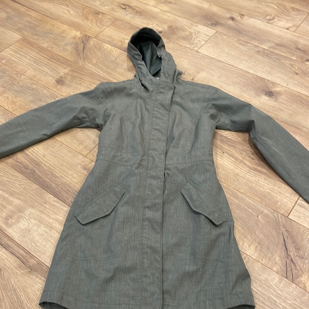 Athleta long fitted rain coat